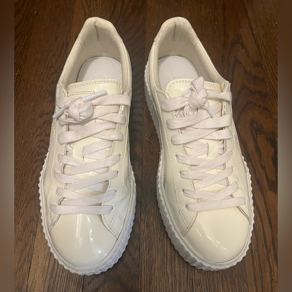 FENTY x PUMA BY RIHANNA BASKET CREEPER IN WHITE PATENT LEATHER - SIZE 8.5